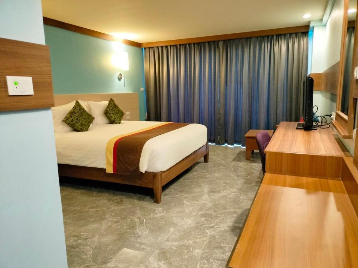 Saisawan Beach Luxury Hotel Na Chom Thian Exterior foto